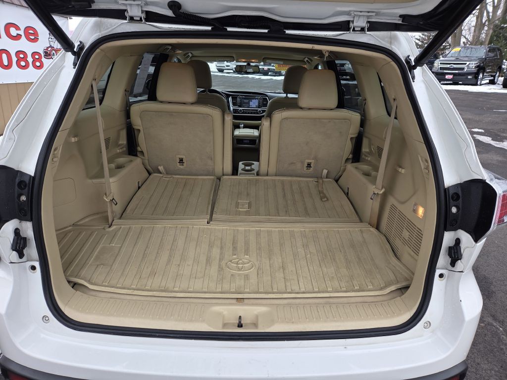 2015 Toyota Highlander Image 9