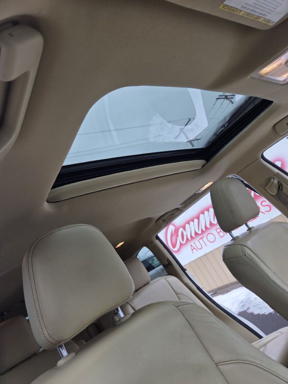 2015 Toyota Highlander Image 16