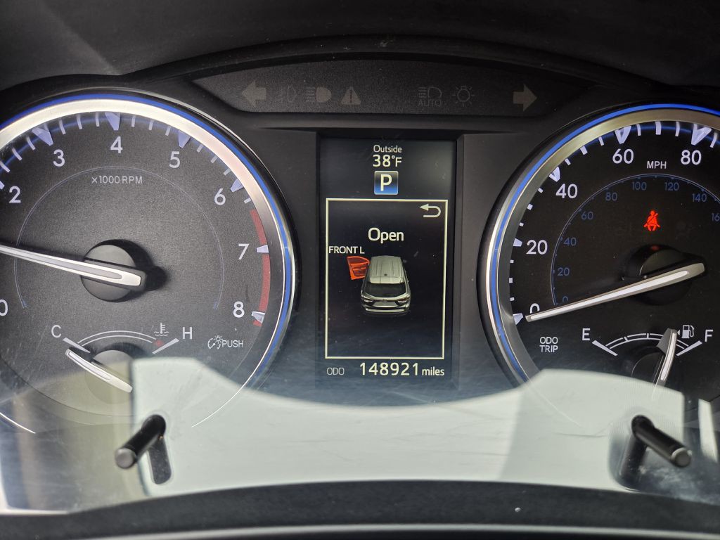 2015 Toyota Highlander Image 28