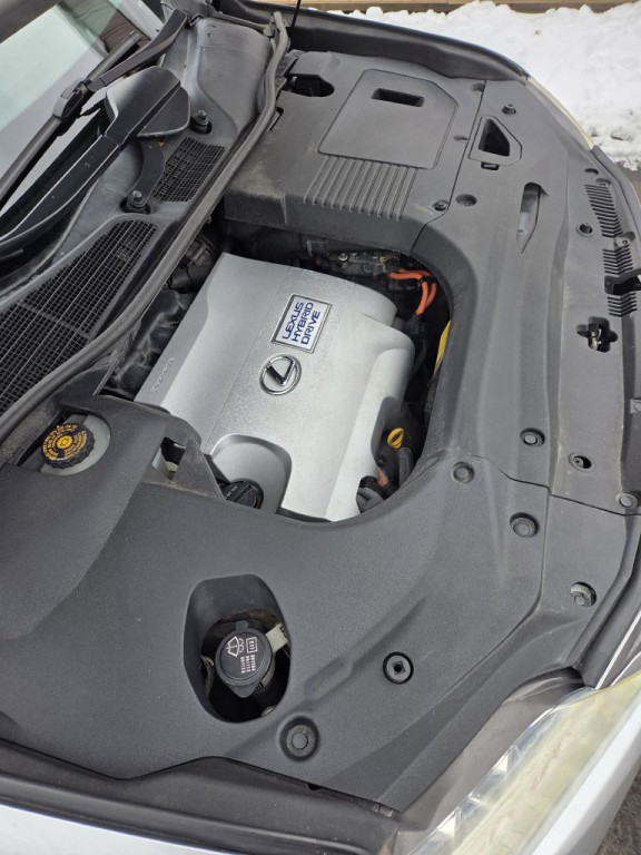 2013 Lexus RX 450h Image 24