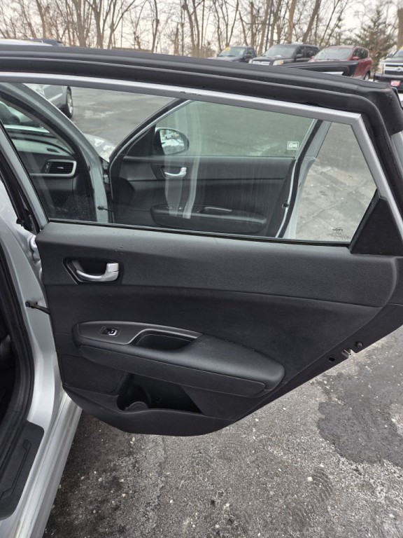 2018 Kia Optima Image 12