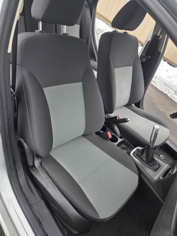 2015 Ford Fiesta Image 14