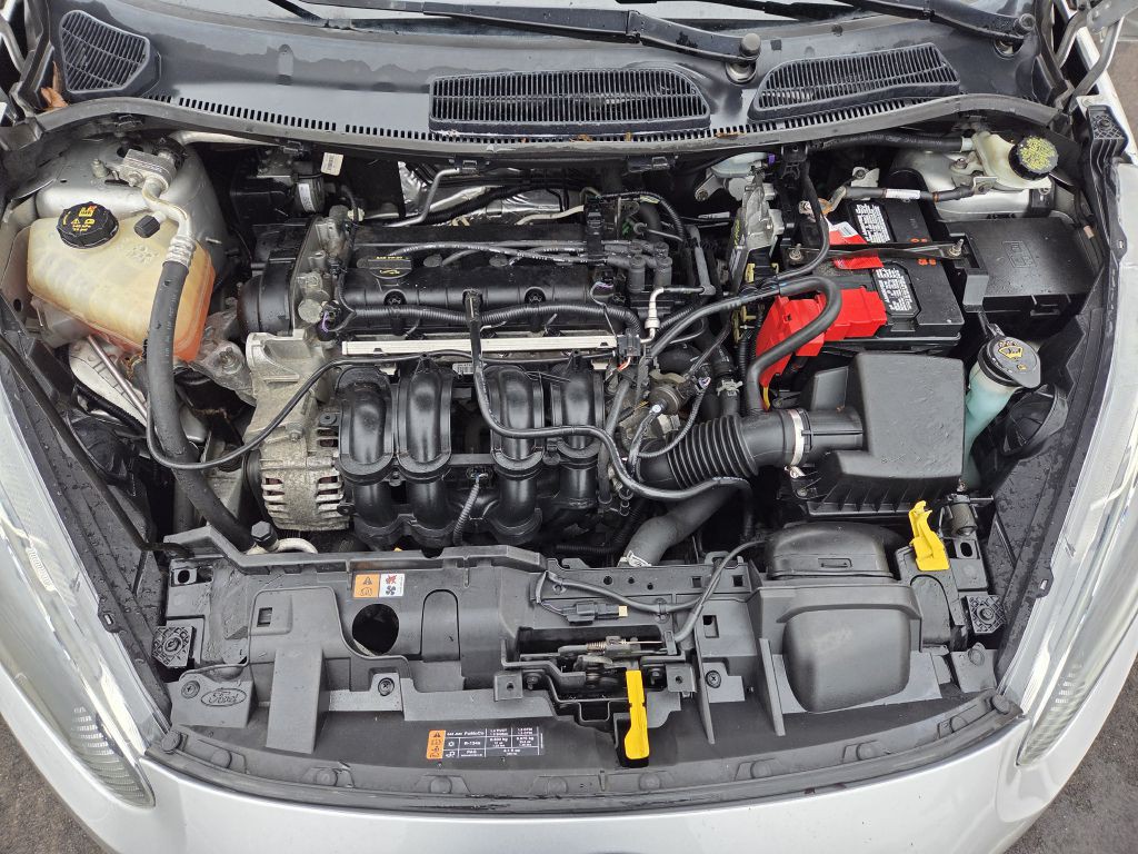 2015 Ford Fiesta Image 25