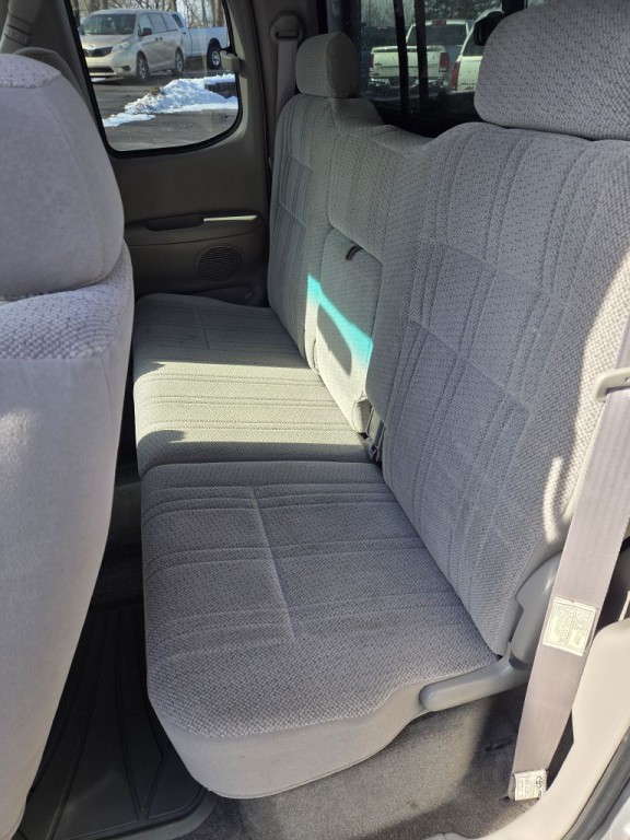 2001 Toyota Tundra Image 11