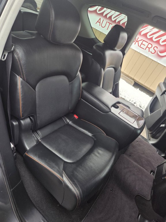 2017 Nissan Armada Image 16