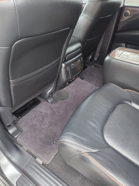 2017 Nissan Armada Image 19