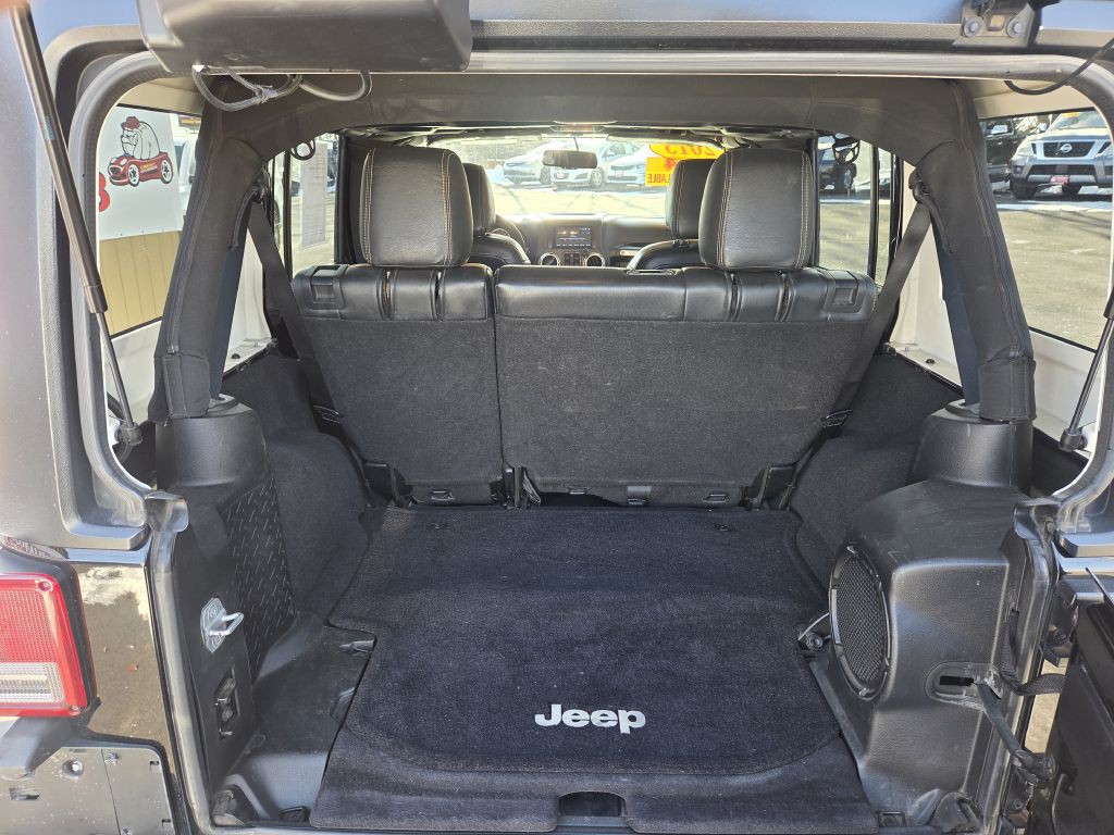 2013 Jeep Wrangler Unlimited Image 8
