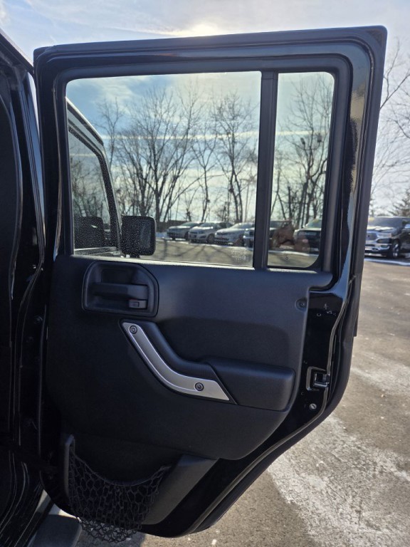 2013 Jeep Wrangler Unlimited Image 12