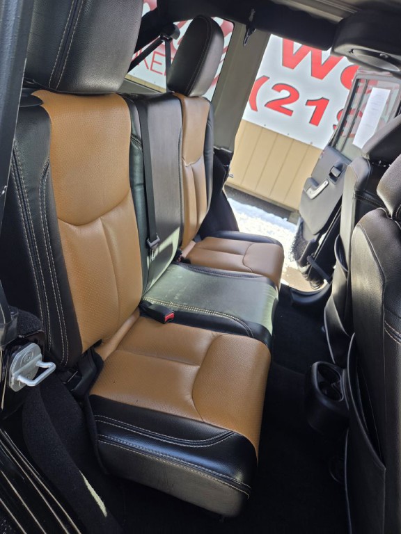 2013 Jeep Wrangler Unlimited Image 16