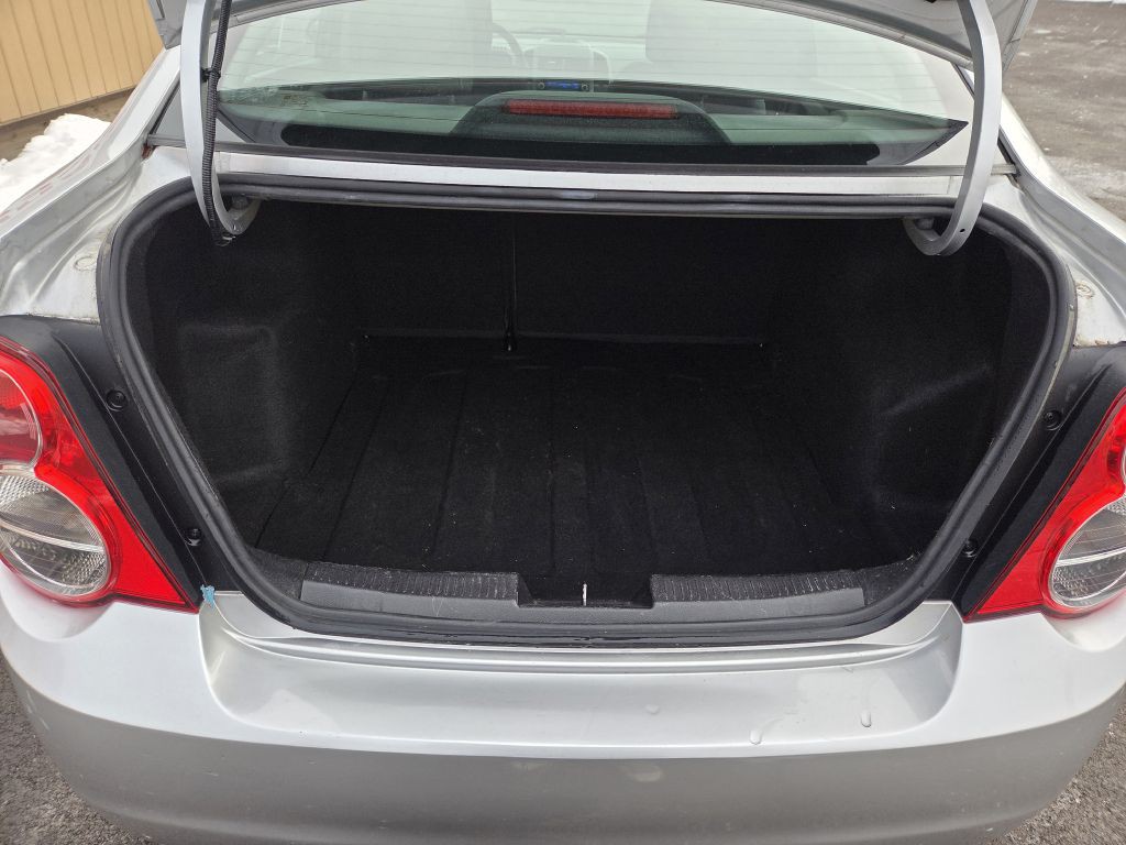 2014 Chevrolet Sonic Image 7