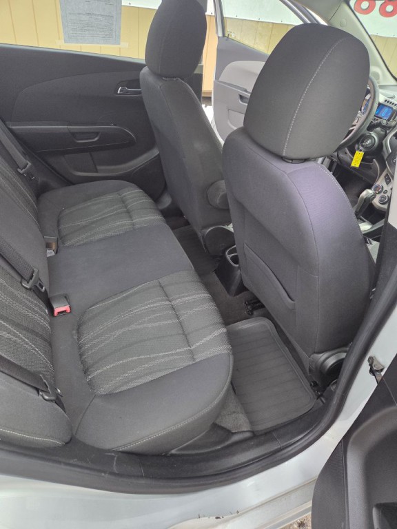 2014 Chevrolet Sonic Image 14