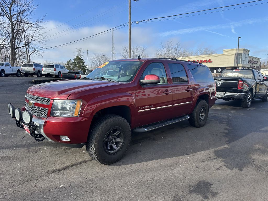 2011 Chevrolet Suburban Image 3