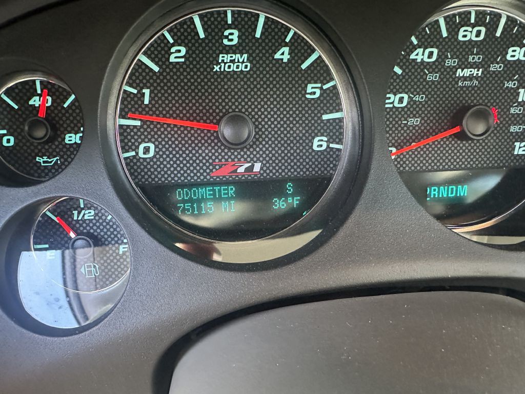 2011 Chevrolet Suburban Image 9