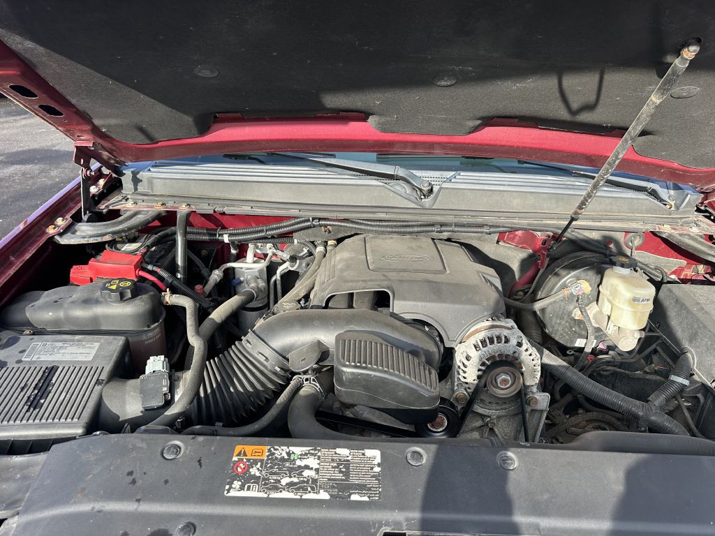 2011 Chevrolet Suburban Image 28