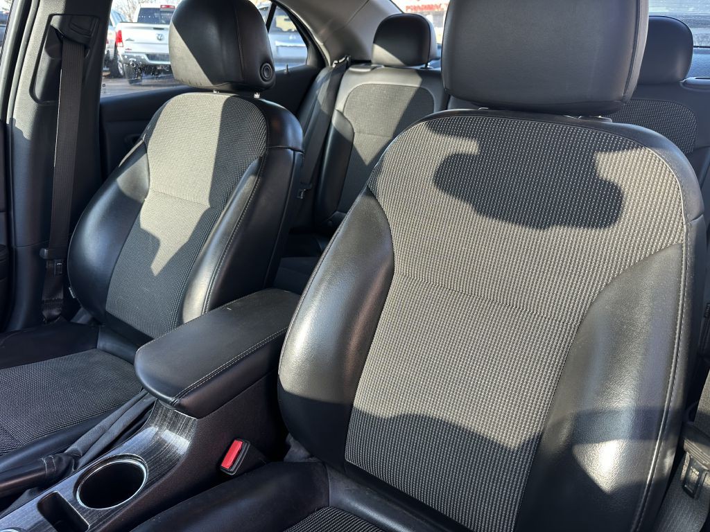 2014 Chevrolet Malibu Image 9