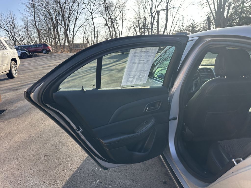 2014 Chevrolet Malibu Image 10