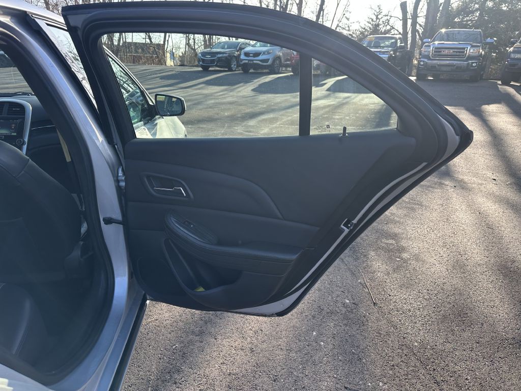 2014 Chevrolet Malibu Image 17