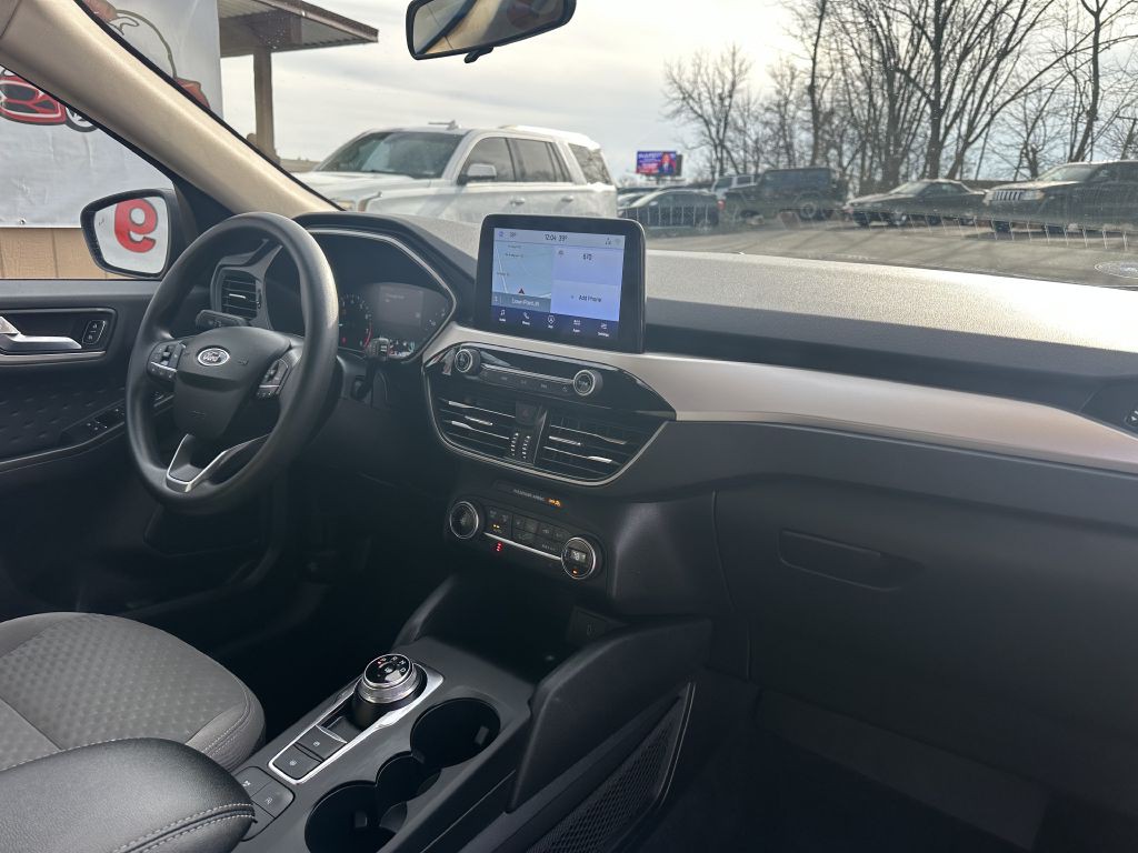 2020 Ford Escape Image 17