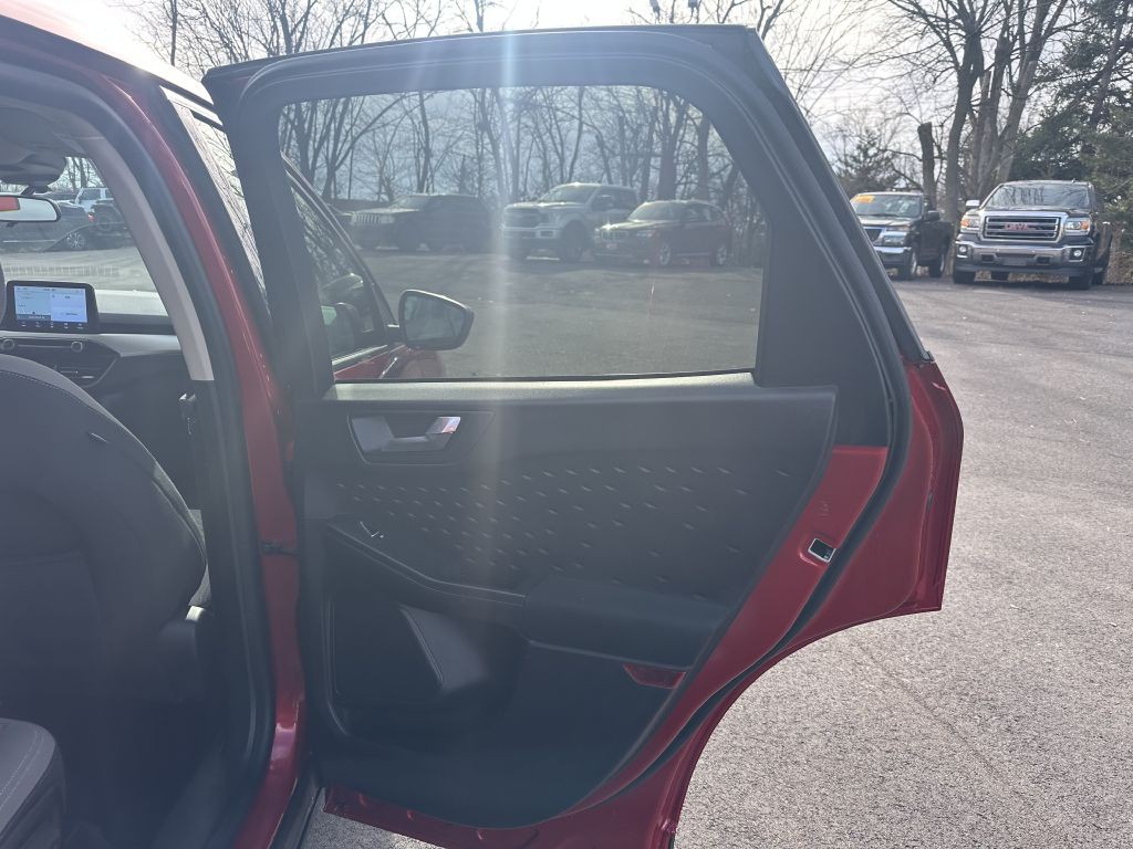 2020 Ford Escape Image 19