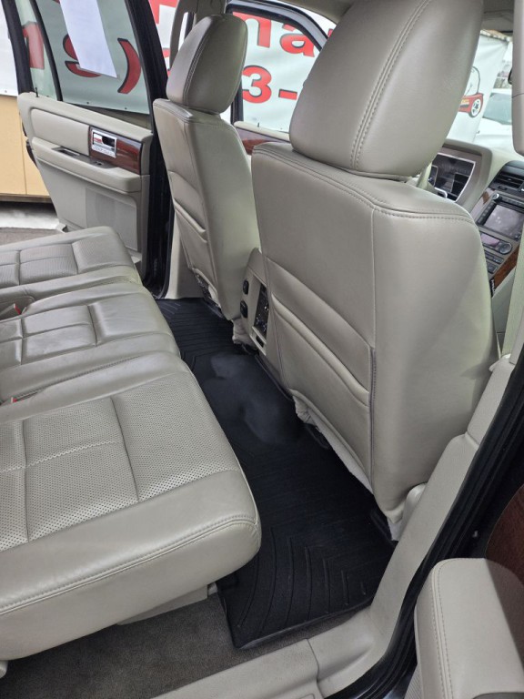 2013 Lincoln Navigator Image 13