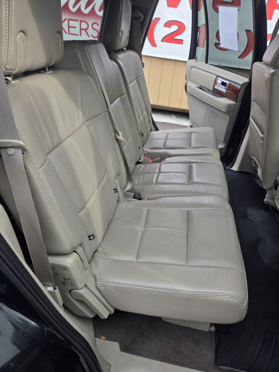 2013 Lincoln Navigator Image 14