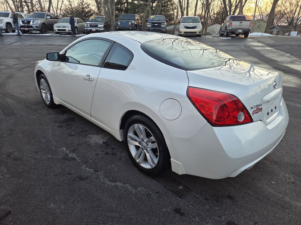 2011 Nissan Altima Image 5