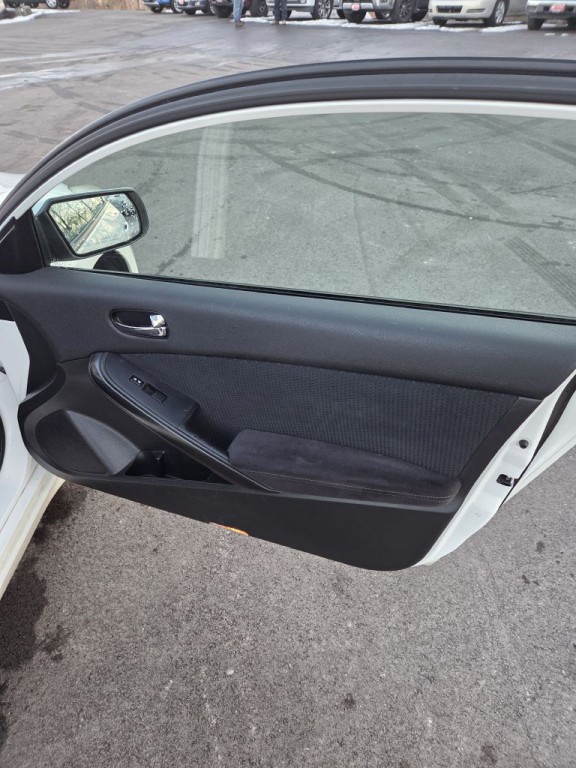2011 Nissan Altima Image 14