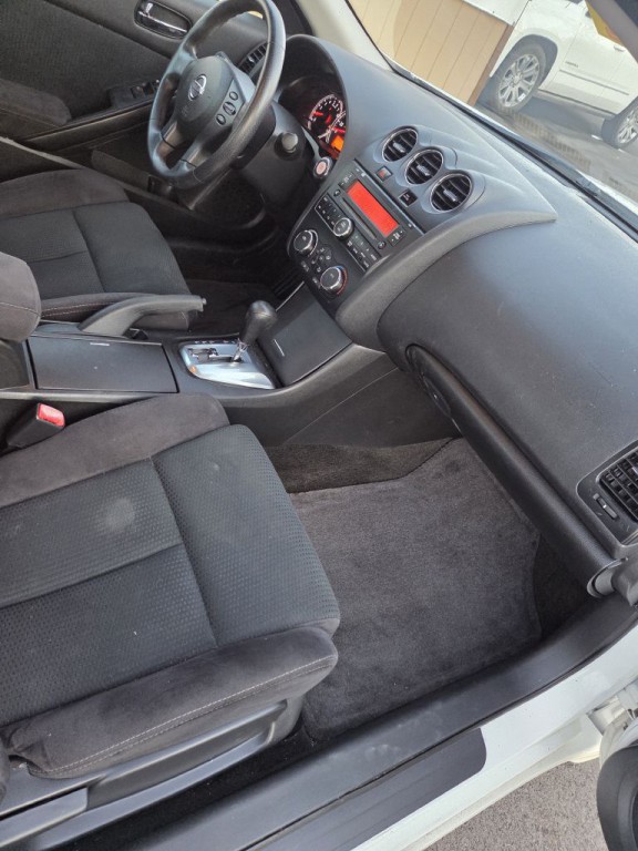 2011 Nissan Altima Image 15
