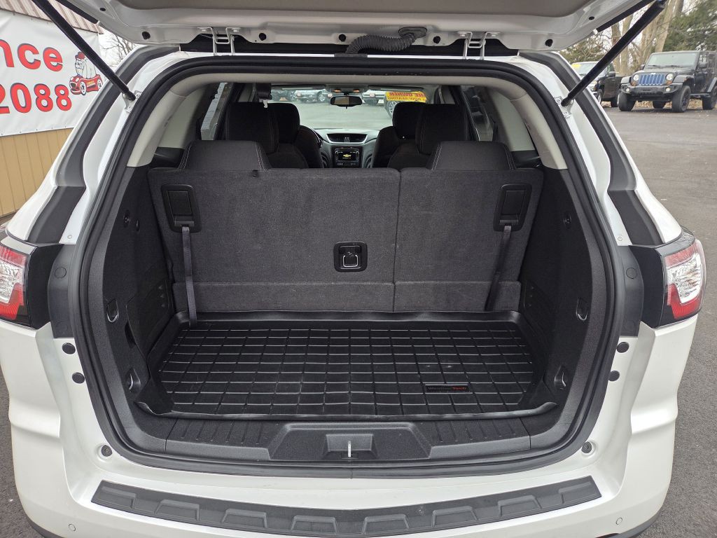 2017 Chevrolet Traverse Image 8