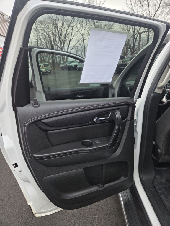 2017 Chevrolet Traverse Image 11