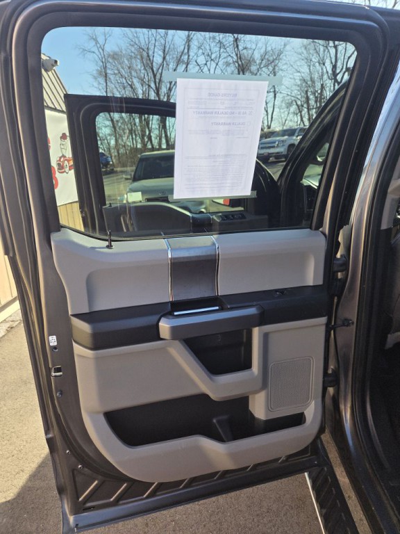 2015 Ford F-150 Image 9