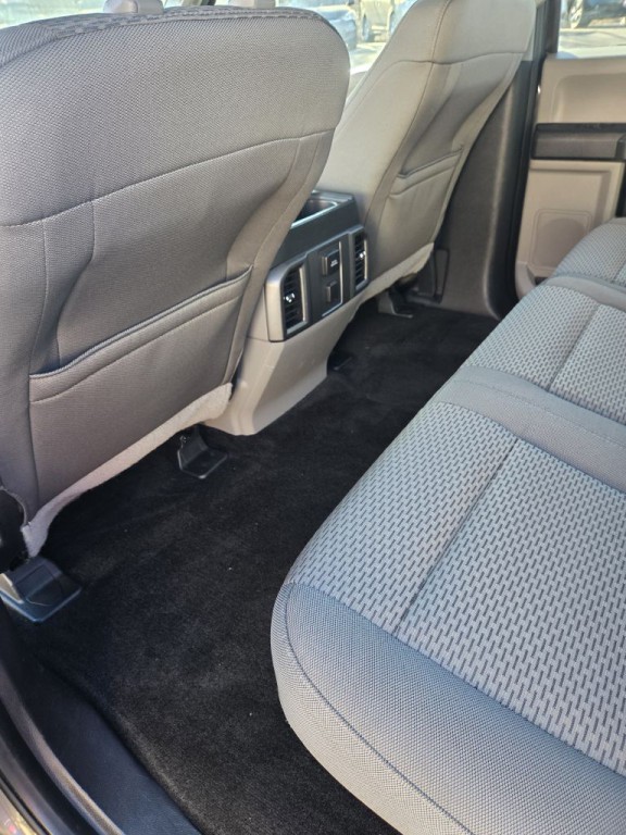 2015 Ford F-150 Image 19