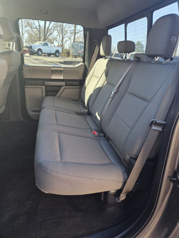 2015 Ford F-150 Image 21