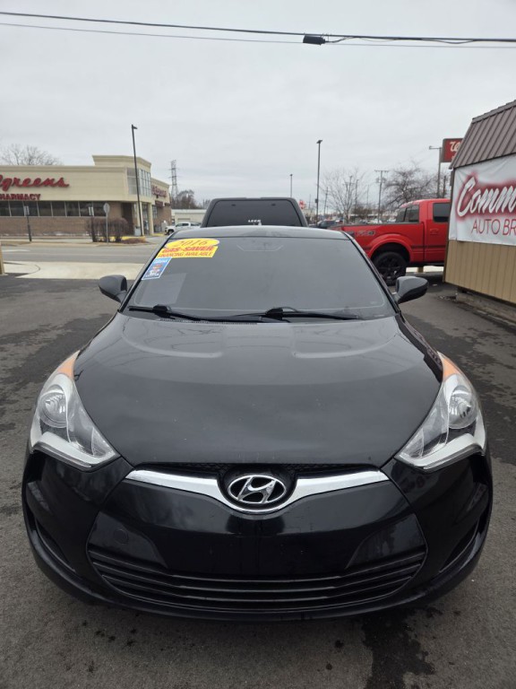 2016 Hyundai Veloster Image 3