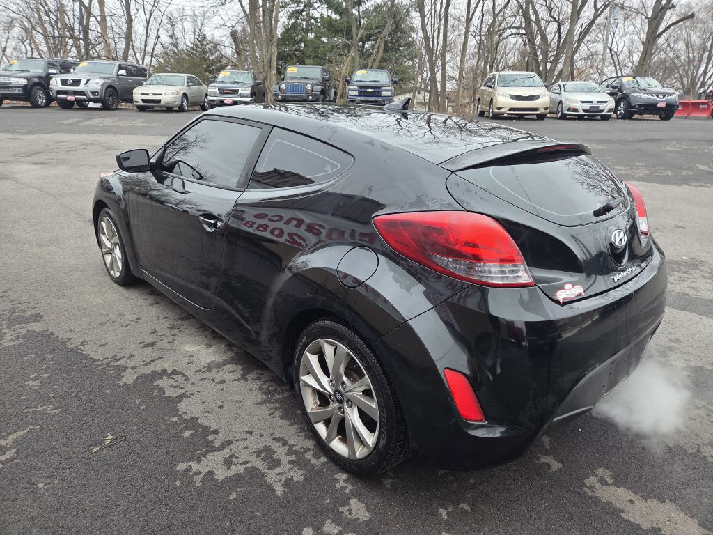 2016 Hyundai Veloster Image 5