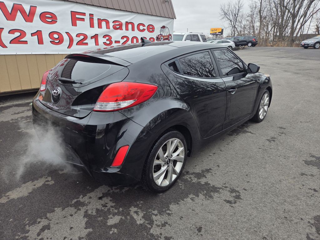2016 Hyundai Veloster Image 6