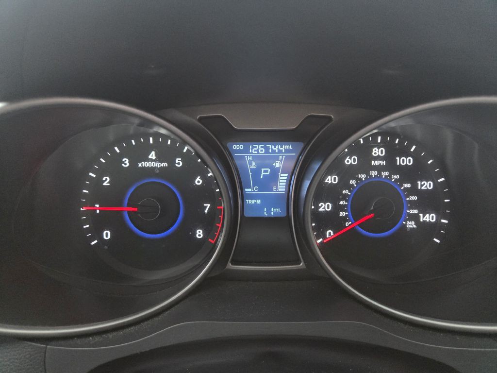 2016 Hyundai Veloster Image 20