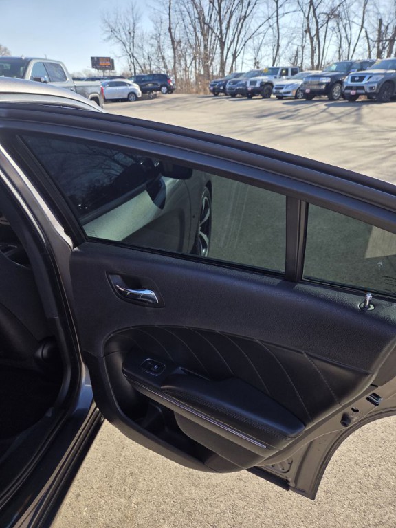 2014 Dodge Charger Image 11