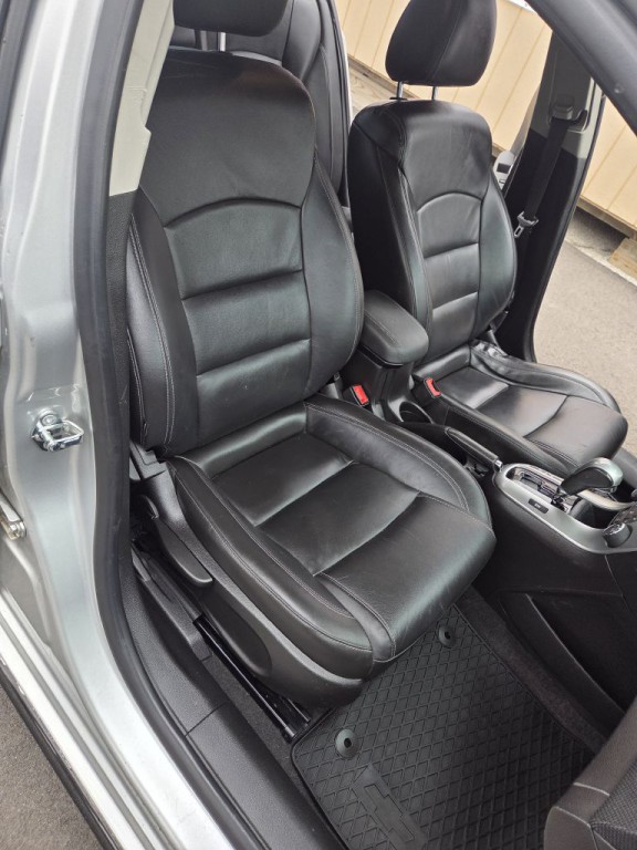 2015 Chevrolet Cruze Image 14