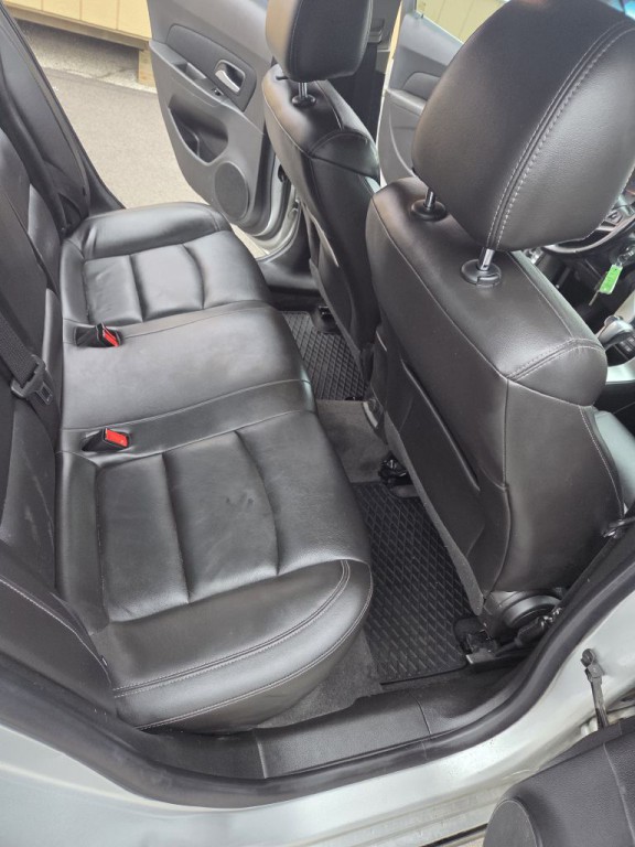 2015 Chevrolet Cruze Image 15