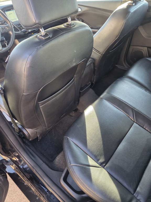 2017 Ford Focus Image 17