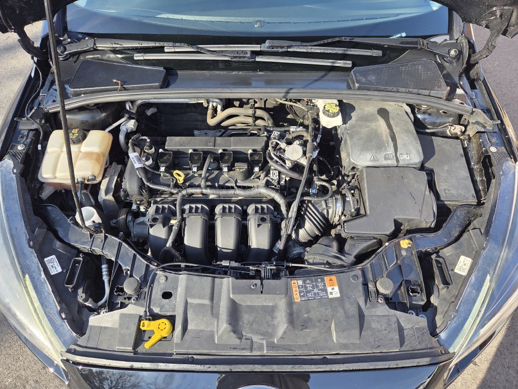 2017 Ford Focus Image 24