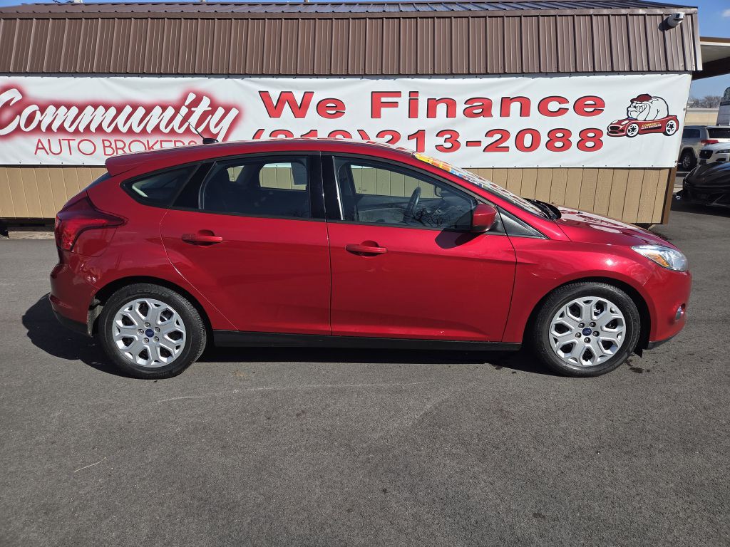 2012 Ford Focus Image 2