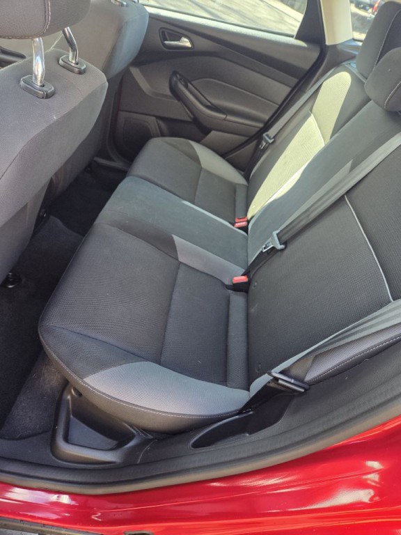 2012 Ford Focus Image 15