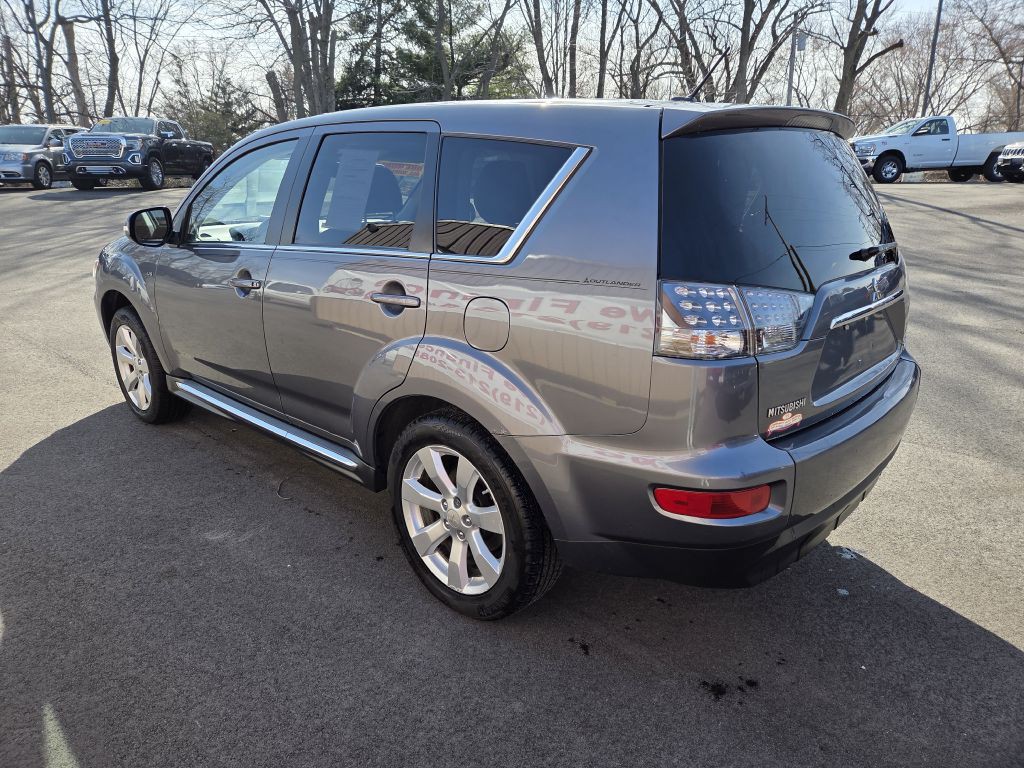2012 Mitsubishi Outlander Image 5