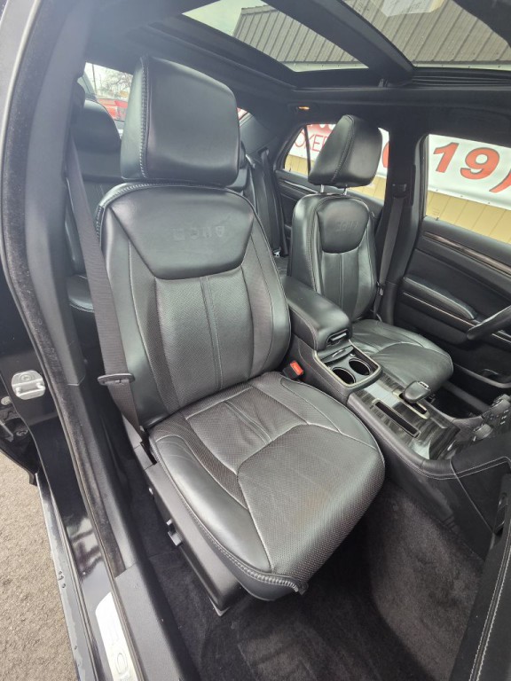 2014 Chrysler 300 Image 14