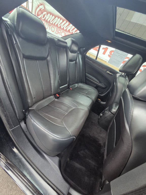 2014 Chrysler 300 Image 16