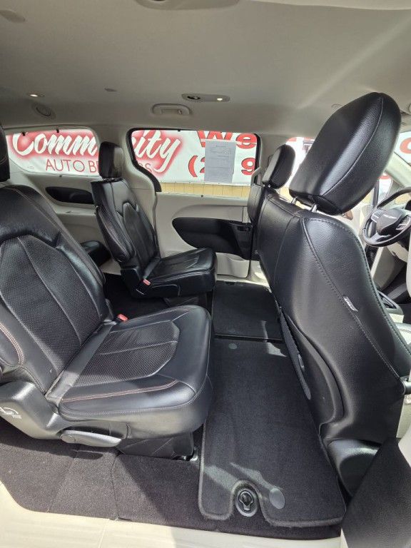 2018 Chrysler Pacifica Image 19
