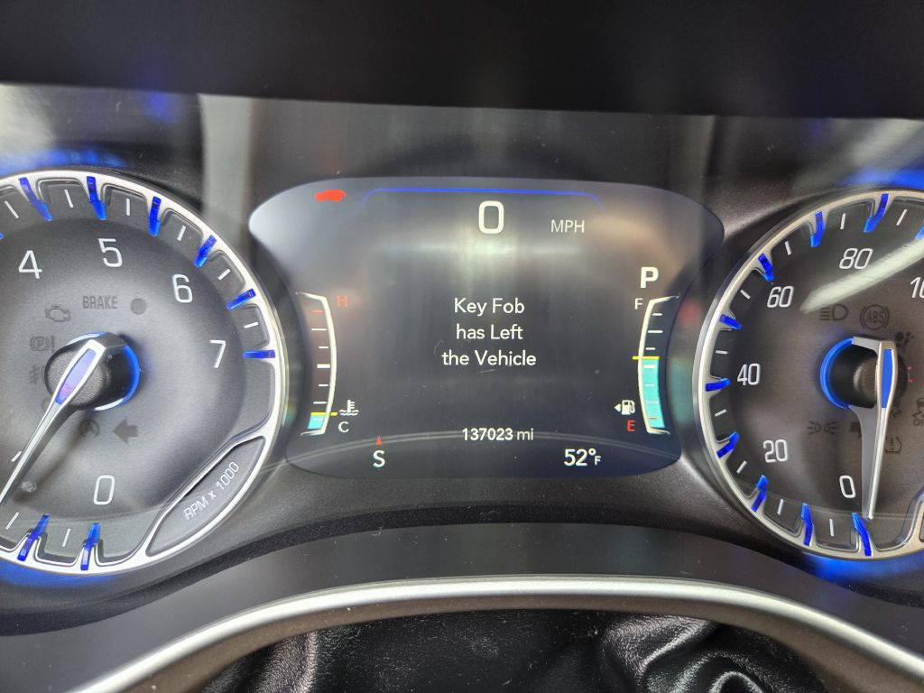 2018 Chrysler Pacifica Image 26