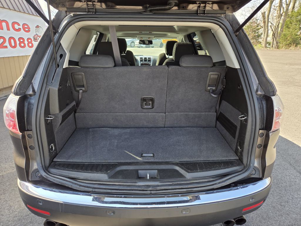 2011 GMC Acadia Image 8
